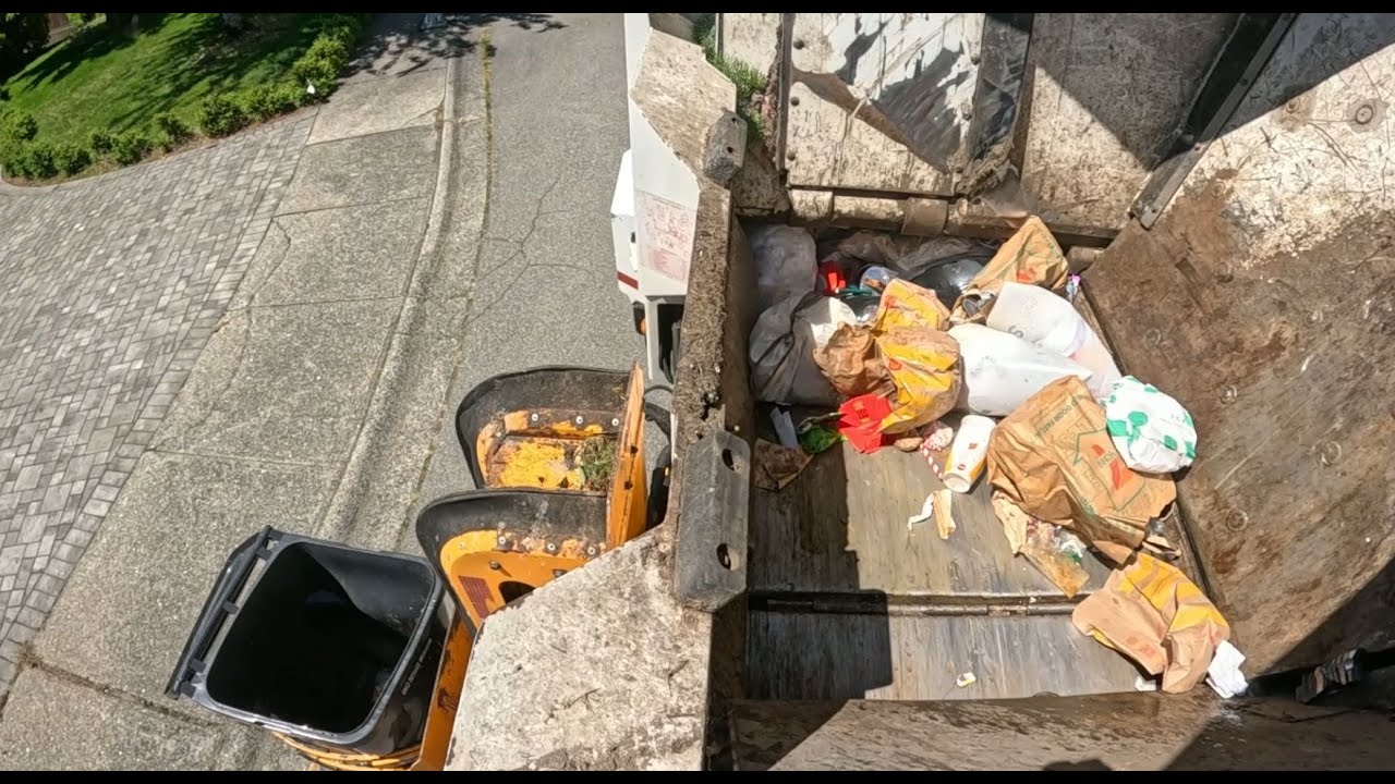 Split Body Labrie Automizer Garbage Truck Hopper Video - A New Angle! (part 2)