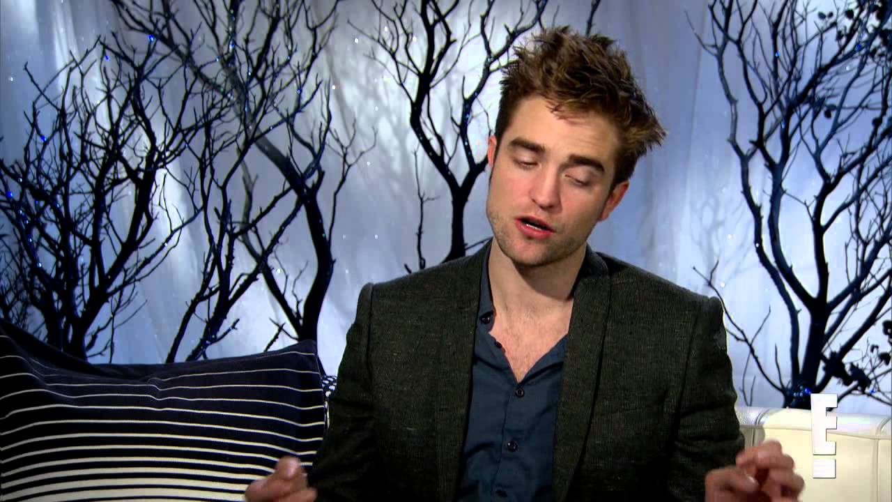 E! News Interview With Robert Pattinson [HD]