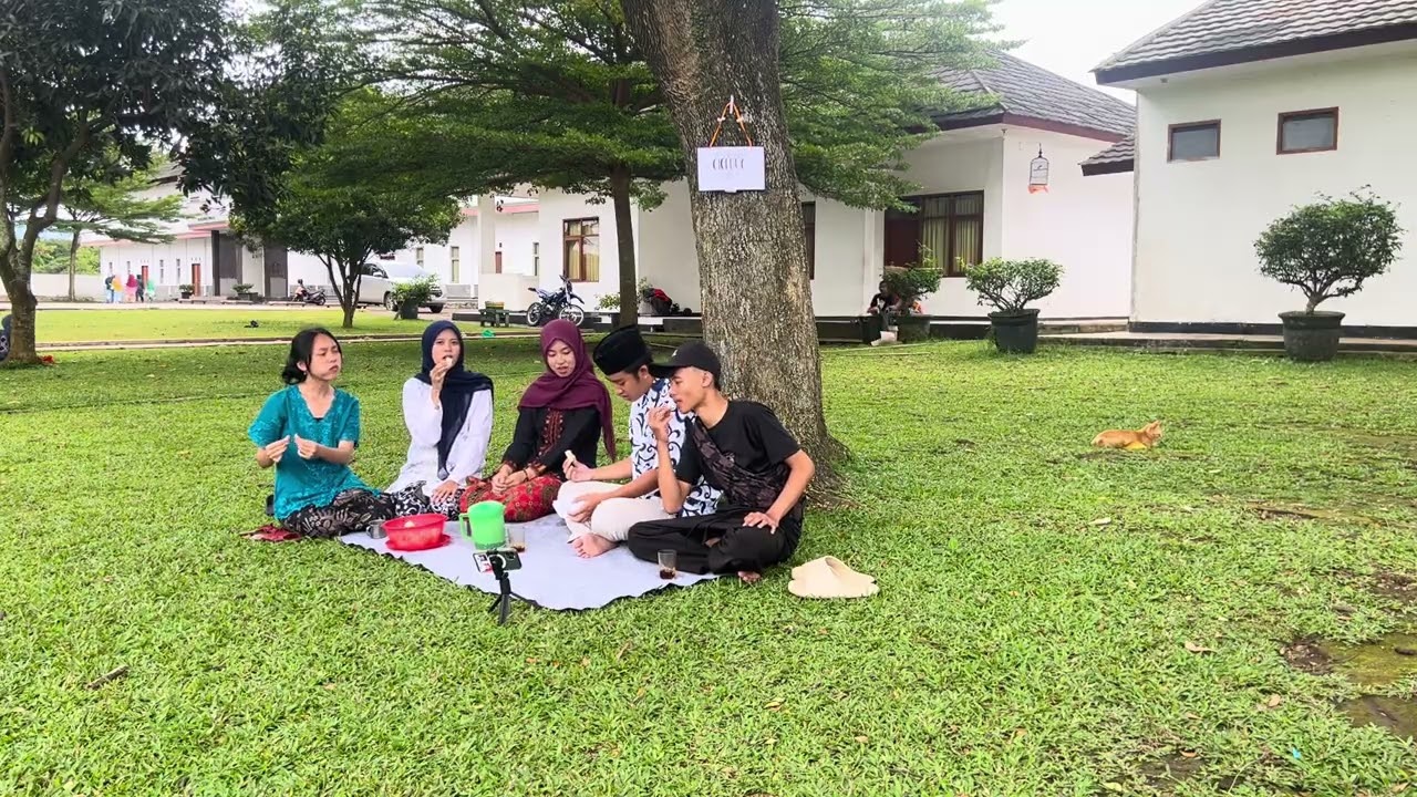 DRAMA SUNDA (NYANEUT) KELOMPOK 1 KELAS 12-B2