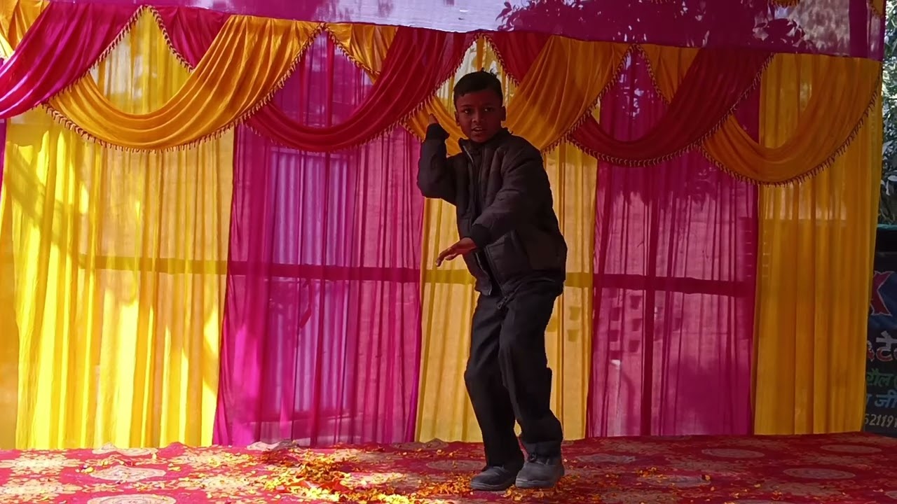 #तोरा बाप के न हटे कश्मीर जे तकब त चीर देहब (डांस)@creativerahulgiri #Bhojpuri Desh bhakti dance 🔥