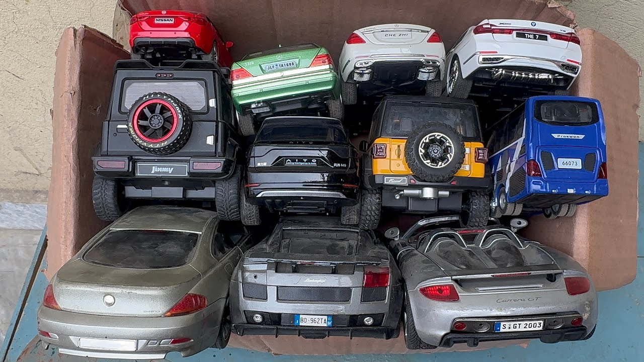 Vamos a elegir coches a escala diecast negros:Mercedes,Toyota,BMW,Porche,AITO,JEEP,Lexus,Lamborghini