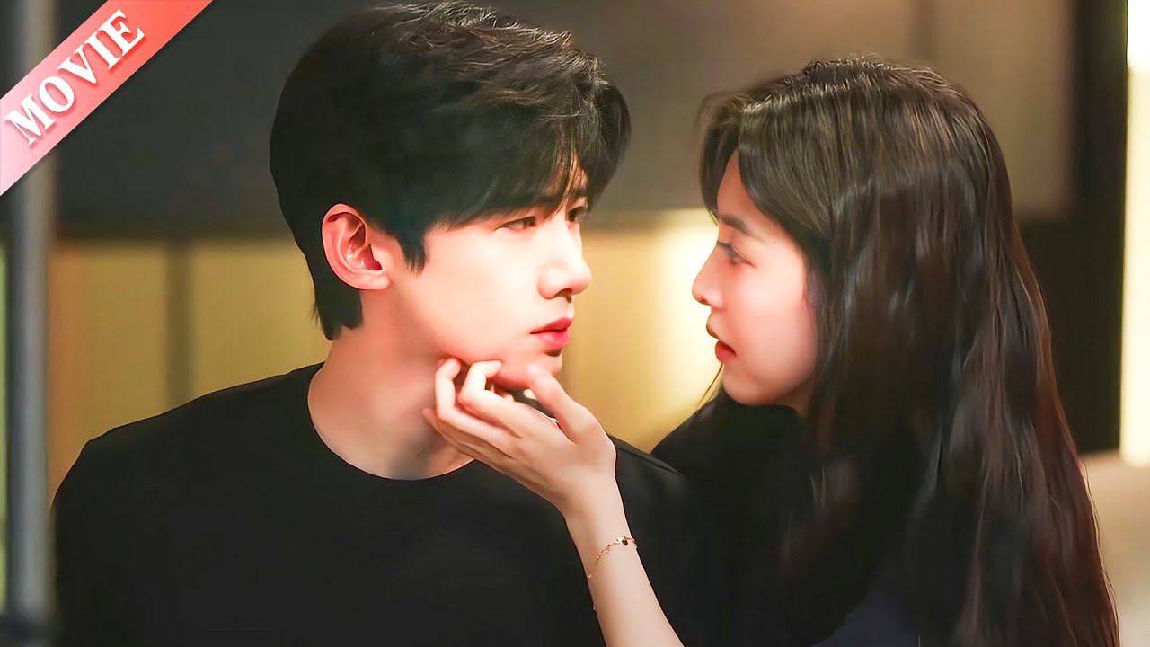 After Bai Jingting was impulsive and injured, Zhang Ruonan gave him a passionate kiss!#cdrama