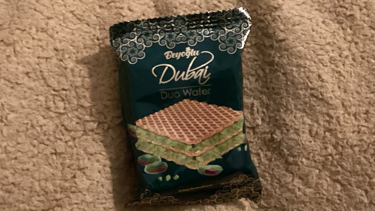 Trying the not-so viral Dubai wafers! Slight ASMR 