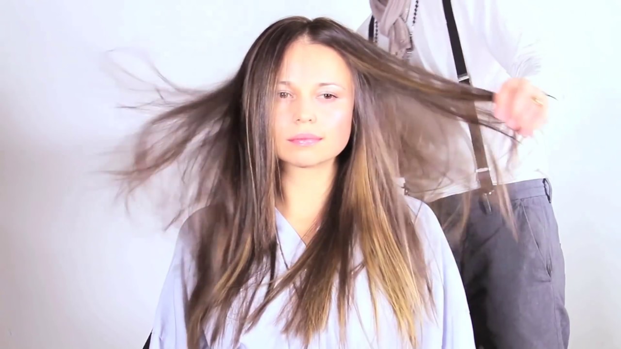 #howtohaircut  Long layers with a trendy #face frame