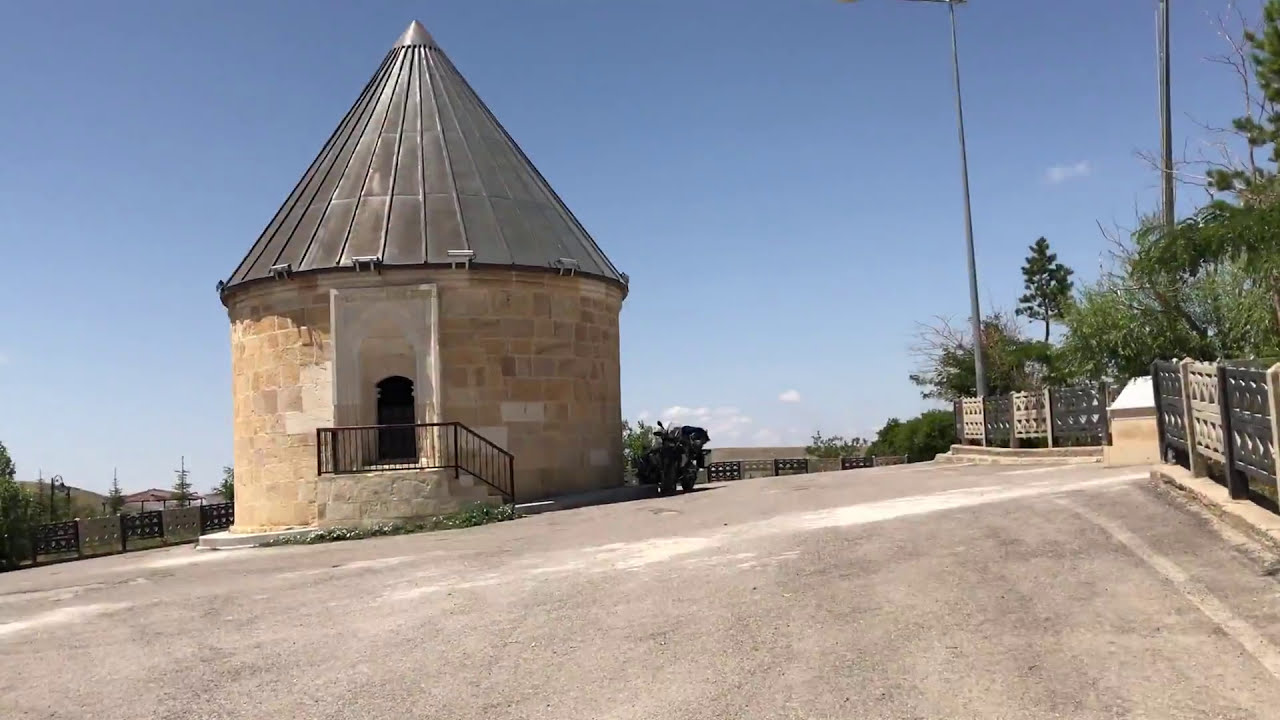BMW R1200GS - Bayburt -  Bayburt Şehitliği - Petekkaya Köyü