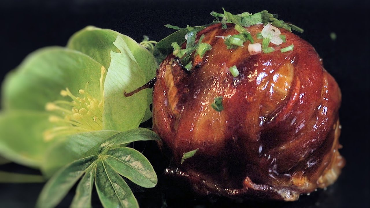 Chinese Bacon Onion Meatball Bomb (Asian Style Cooking Recipe)