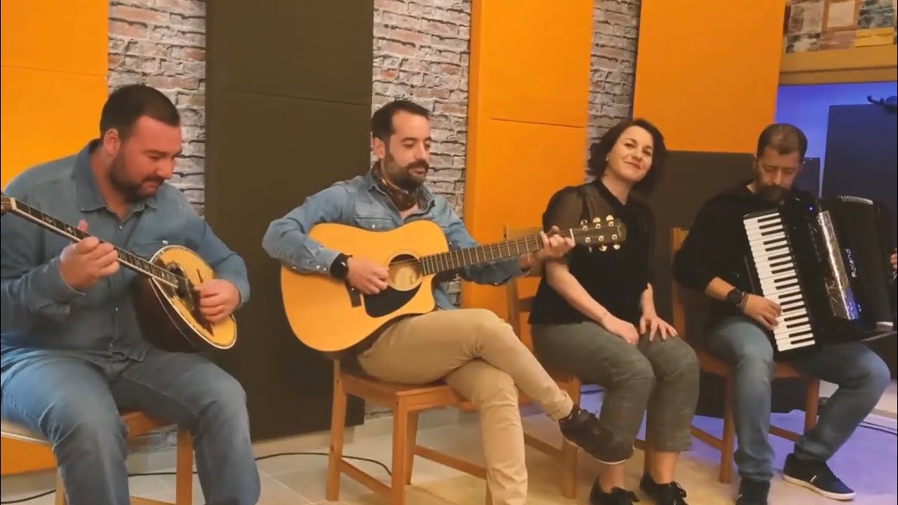 Mια παλιά ιστορία - Μουσικό Σχήμα Γραμμές