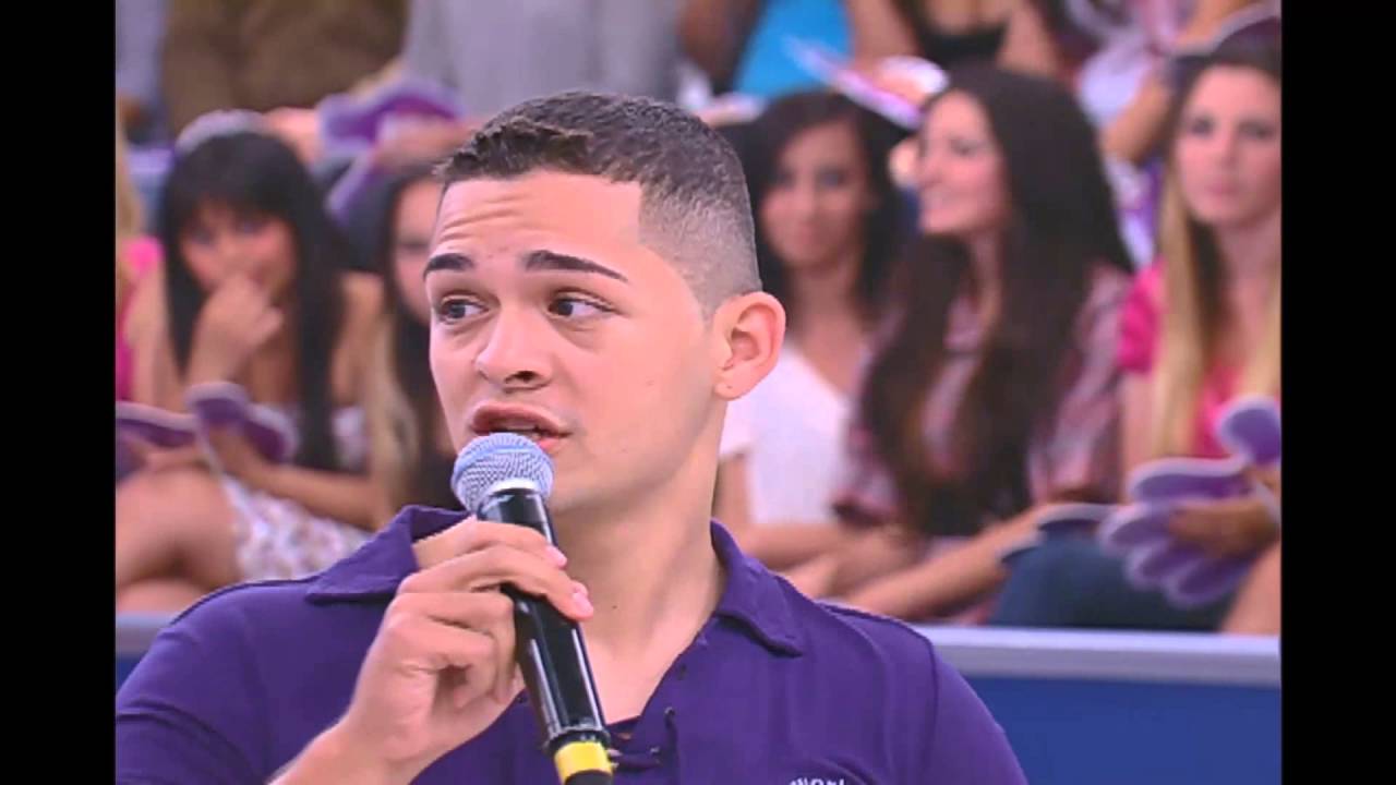 Rodrigo Faro se diverte no 