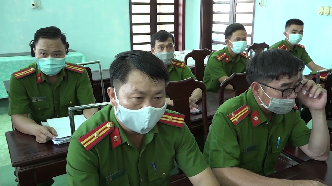 C&ocirc;ng bố Quyết định th&agrave;nh lập Đội Cảnh s&aacute;t PCCC v&agrave; CNCH trực thuộc C&ocirc;ng an huyện Ph&uacute; Lộc