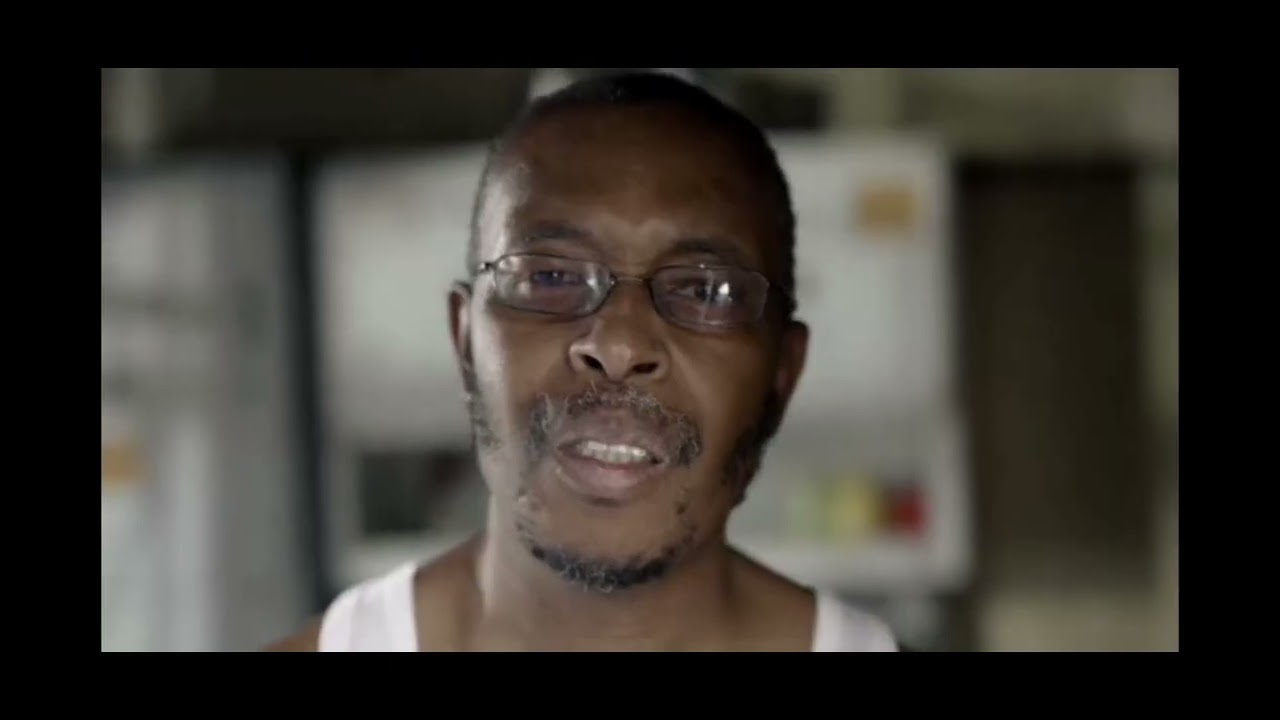 Broh Mindlos RSA _ ( ft Mtete Kay SA _ Respe&ccedil;t your parents ) official Music Video 