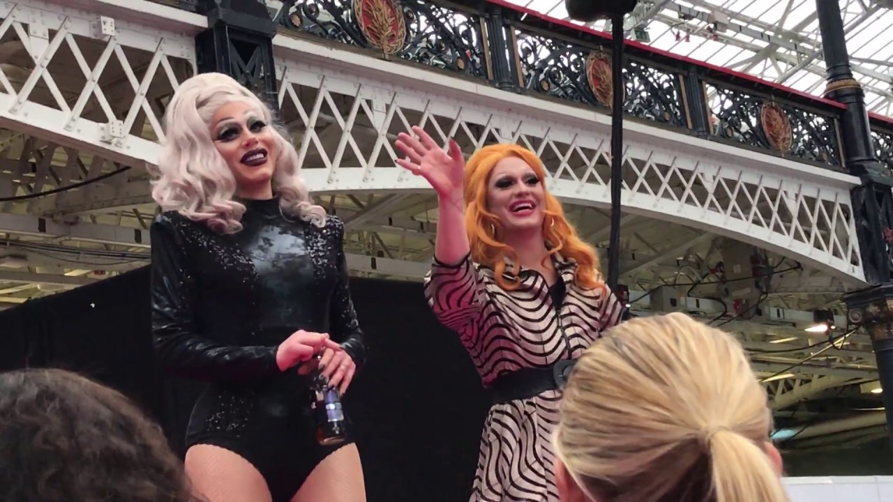 Jinkx & Sharon - Impromptu Q&A and silliness at the end of DragWorld Day 1, London - 26/08/2017