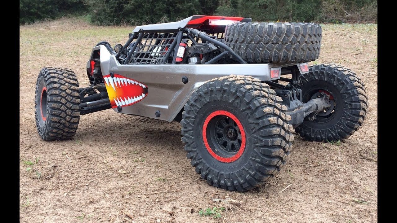 Losi - Super Rock Rey | Jumps Donuts and Slowmotion