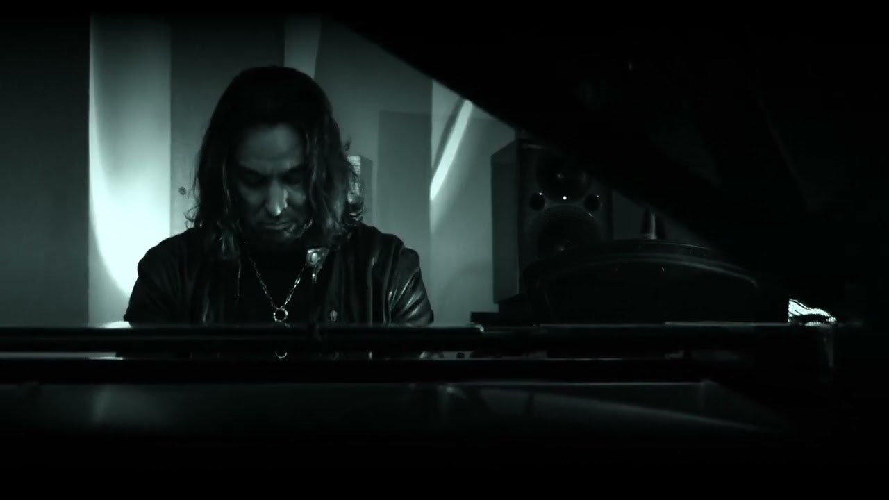 Invention #5 (Phoenix) (Loren Gold piano)