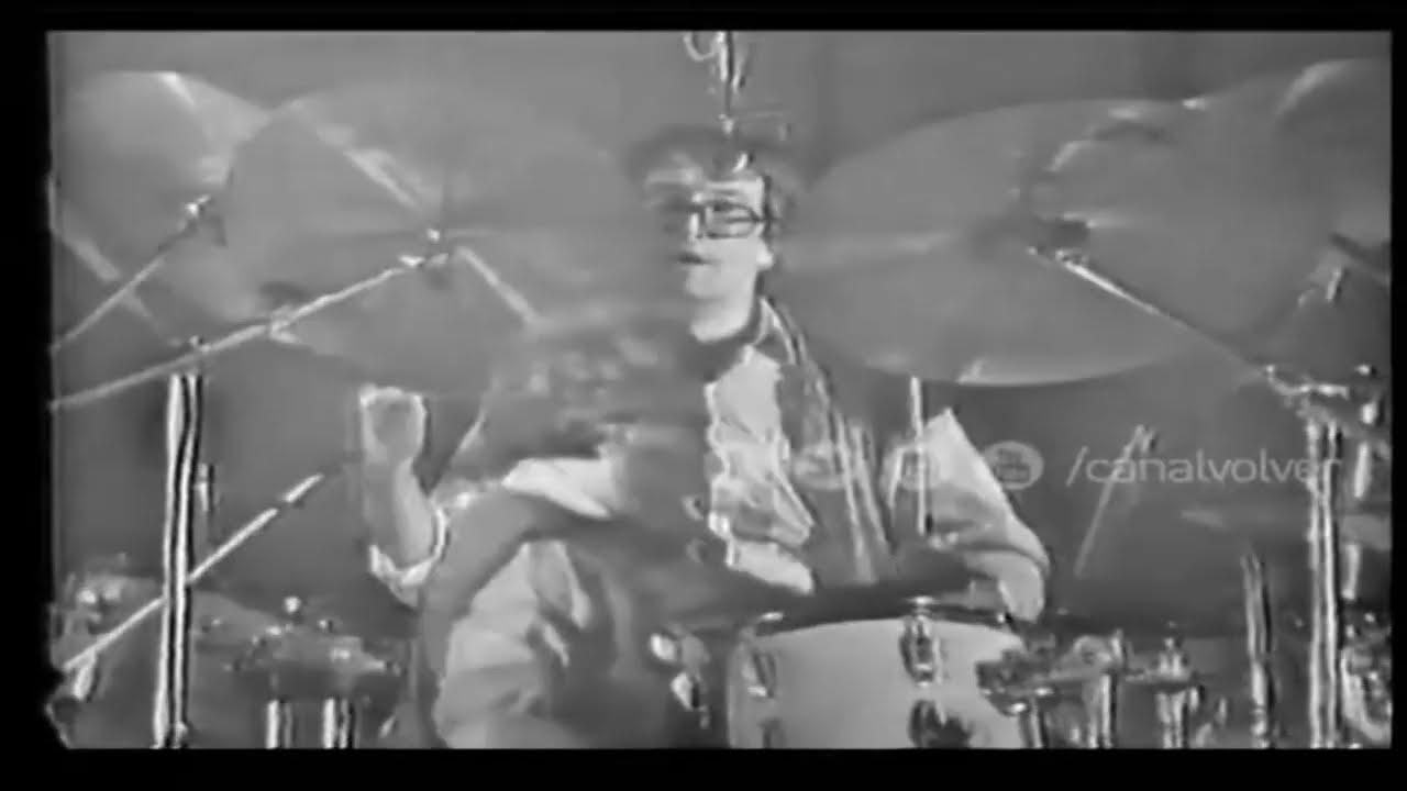 MANAL - CASA CON 10 PINOS (OBRAS 1980)