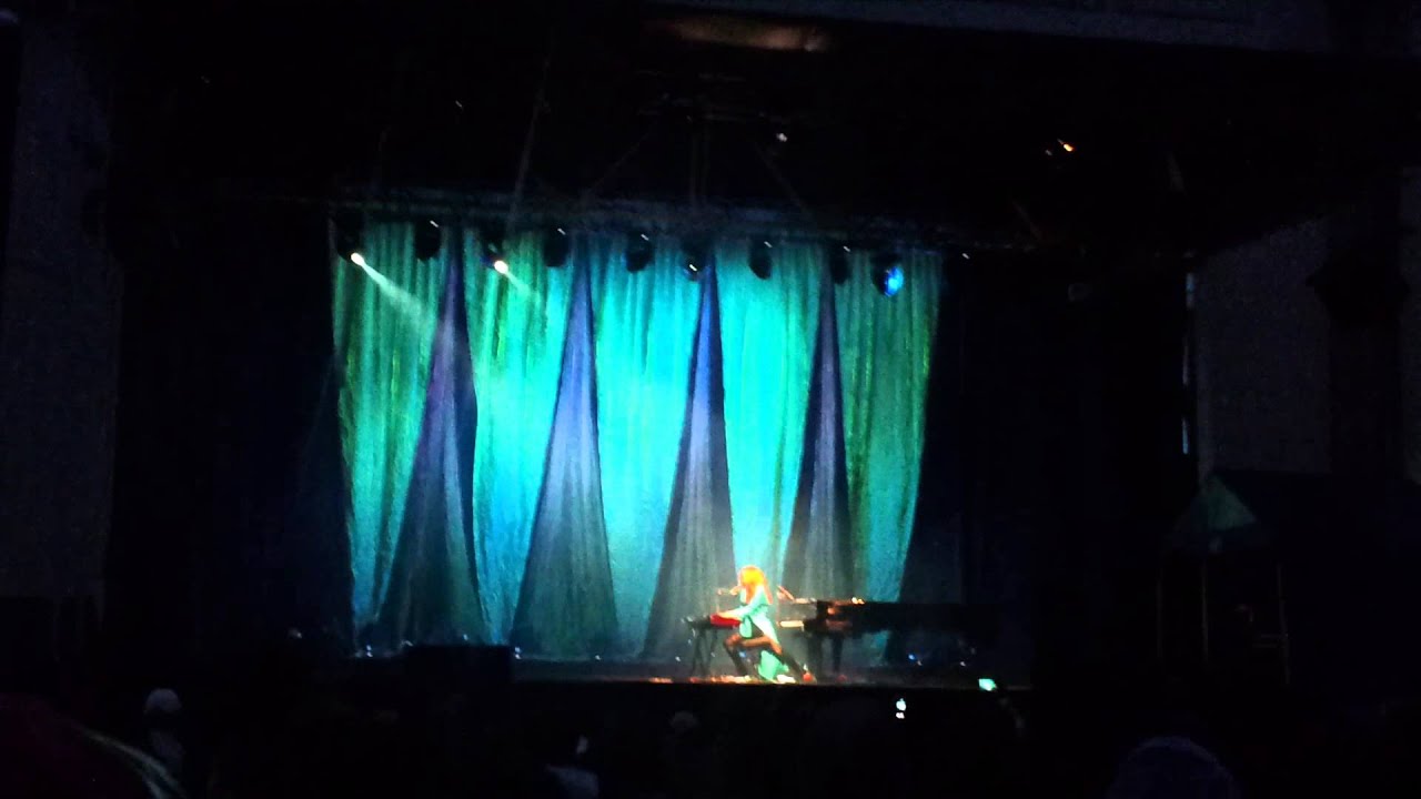 Tori Amos - Here comes the rain again (Eurythmics cover)