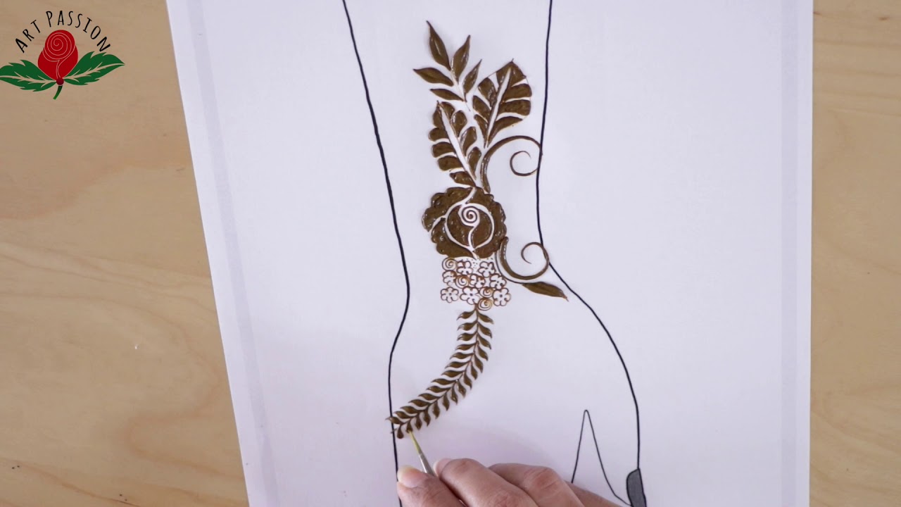 gulf style Khaleeji  stylish beautiful mehndi design for palm