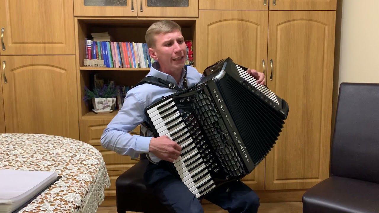 Alex Ghiorghita - Se sting făcliile