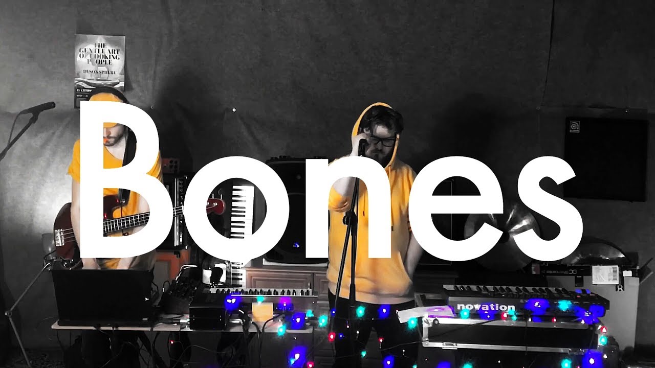 Wilson Wilson - Bones (early live version)