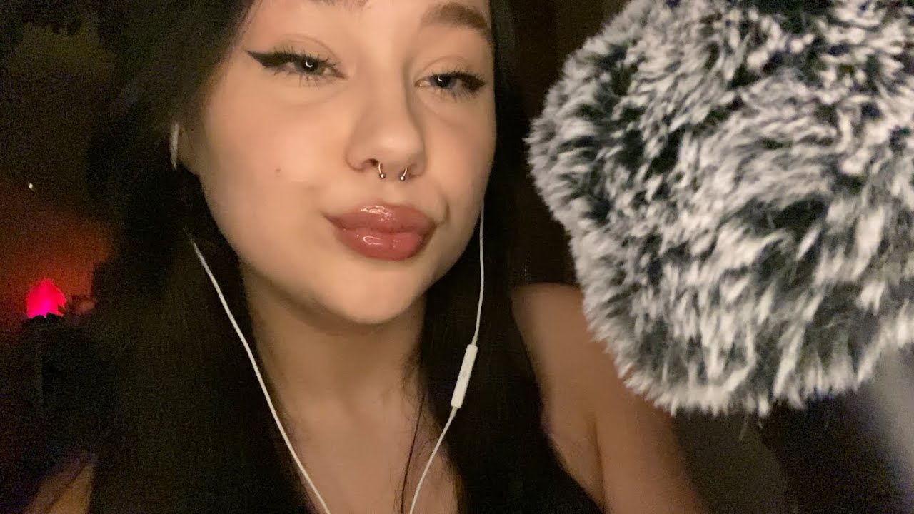 ASMR Kisses Before Bed (Mouth Sounds) 