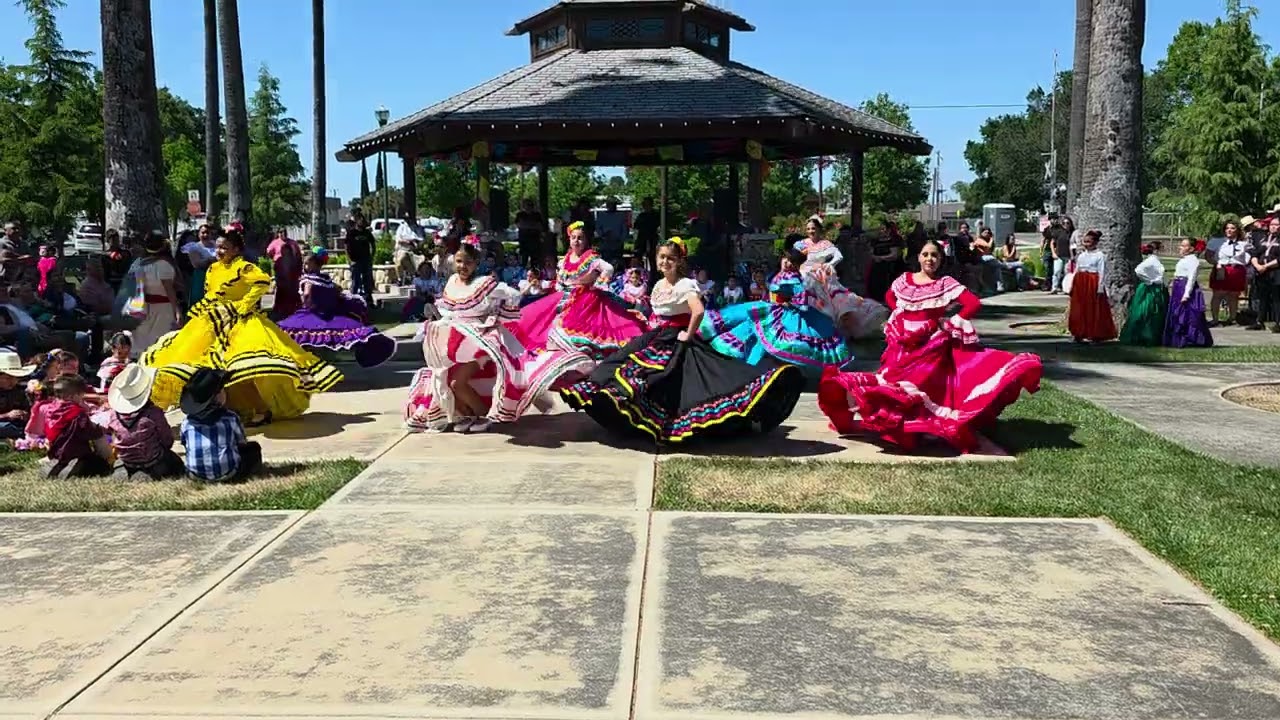 El Son de Los Aguacates 5 de Mayo Ballet Folklórico Tonantzin