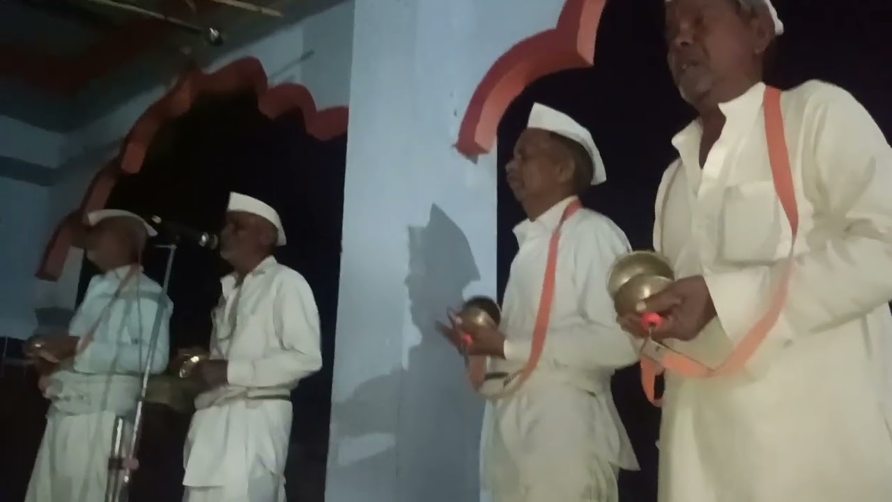 कीर्तनातील अभंग म्हणताना