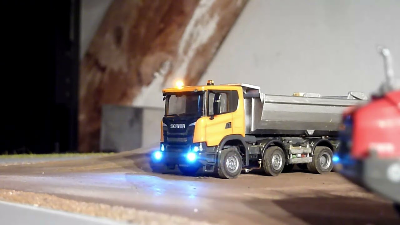 Scania 8x4 RC Model H0 Mikomodellbau