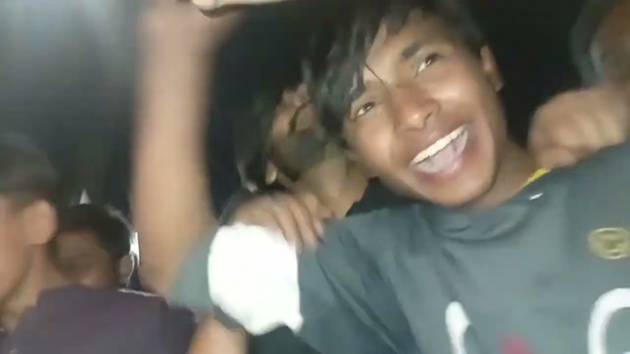 ویڈیو پوری دیکھیں چس نہ آئے تو پیسے واپس 😂🤣