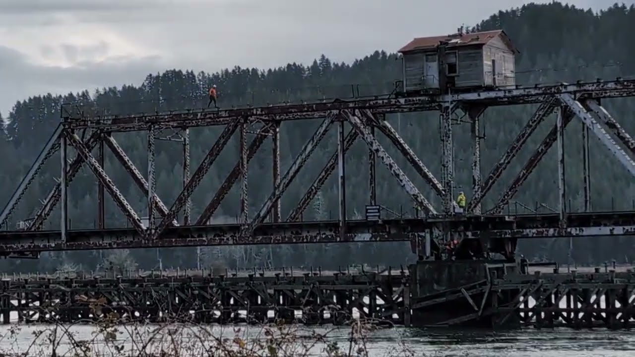 Cushman Railroad Bridge Work 