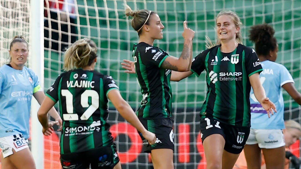 Chloe Logarzo's incredible strike against Melbourne City