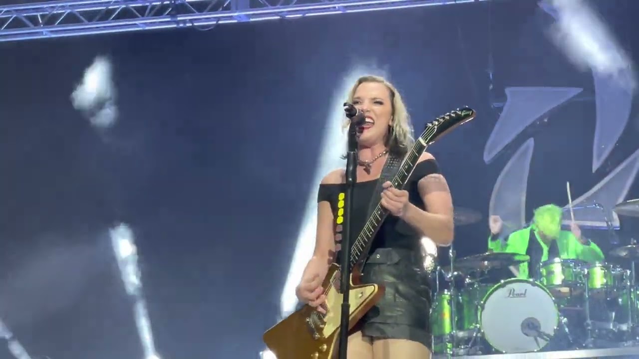 Halestorm Wicked Ways Walworth County Fair Elkhorn, WI 9/3/22