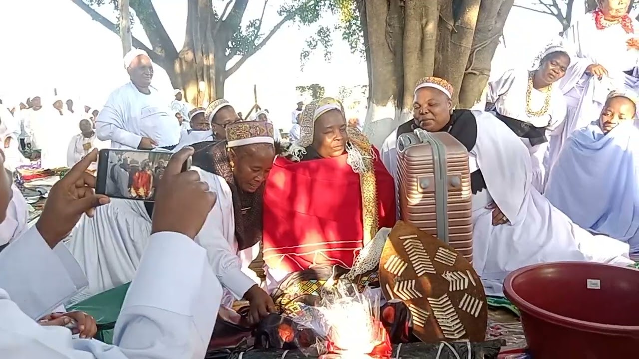 ⚡ Kuqopheke umlando uJAMENGWENI wase VUKANATHI Temple Kwa Mashu uthengela uMKHOKHELI wabo iMVUNULO.