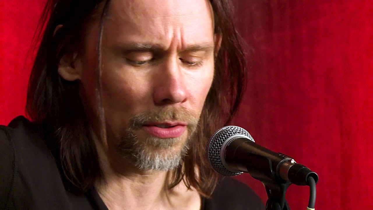 Myles Kennedy - Year of The Tiger (Live Acoustic) - HardDrive Online