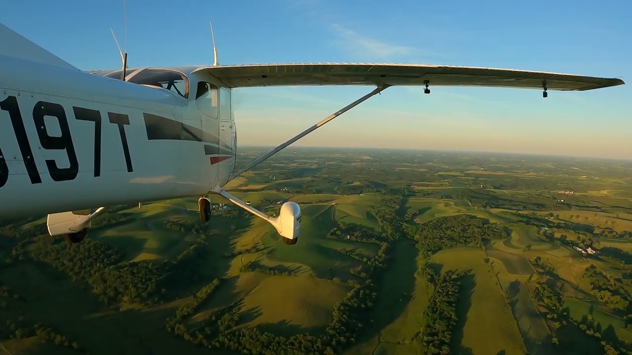 Full Flight from Tri-County Regional Airport (KLNR) to Madison (KMSN)