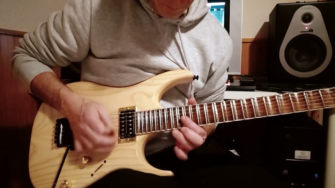 Guitar solo cover - 'Living on a player' - BON JOVI
