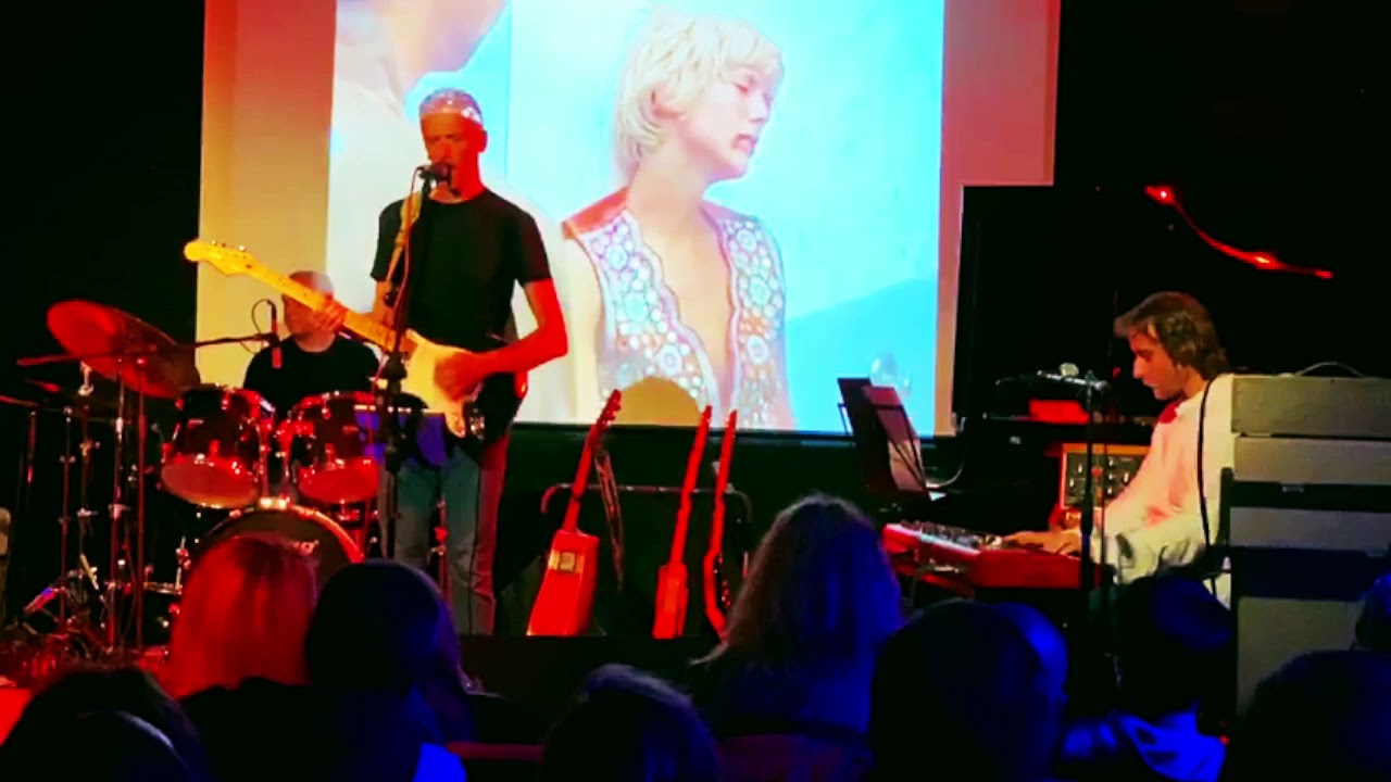 MoonHead - Ibiza bar