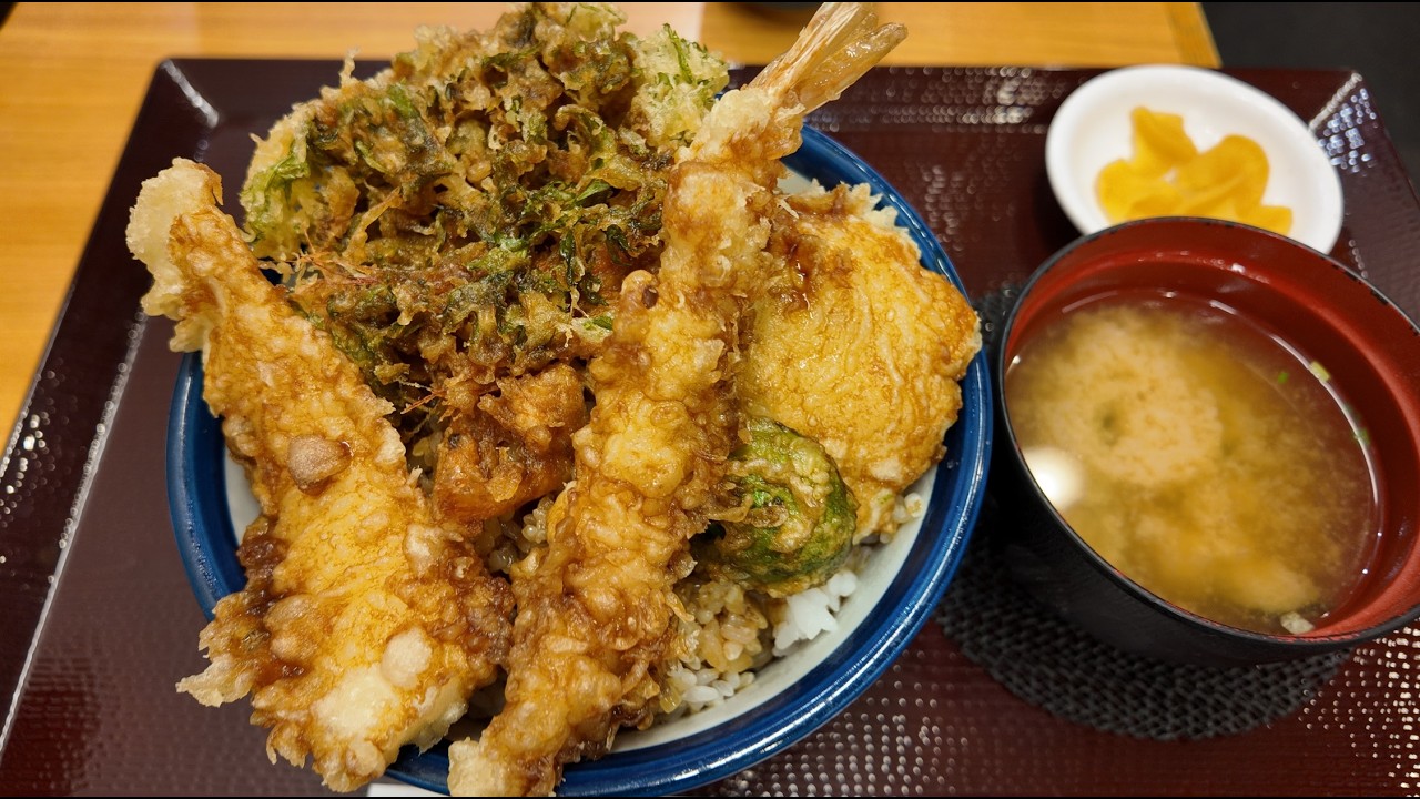 Only $8?! Giant Tempura Bowl at Japan’s Famous TENYA 🍤🔥