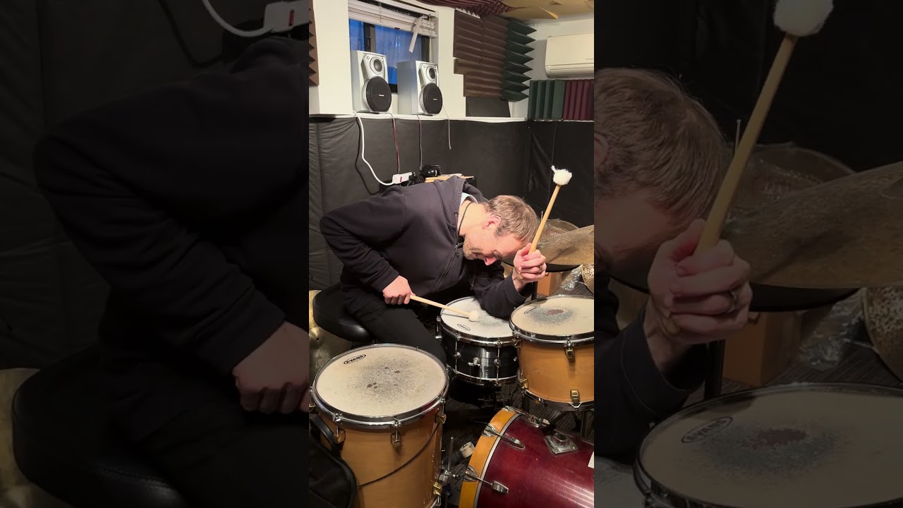 Ari Hoenig - Silent Night (Solo Drums)