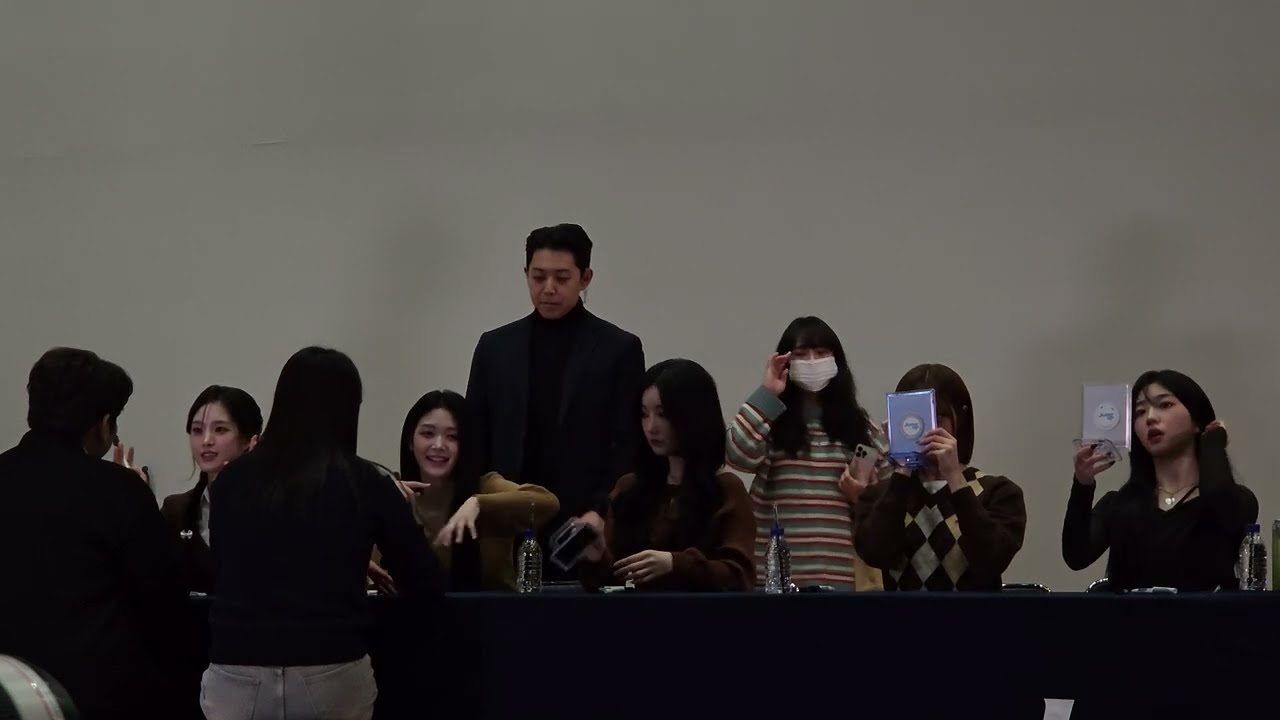 241215 트리플에스(tripleS VV) 첫인사(Opening) 직캠(fancam) @fansign 팬싸인회