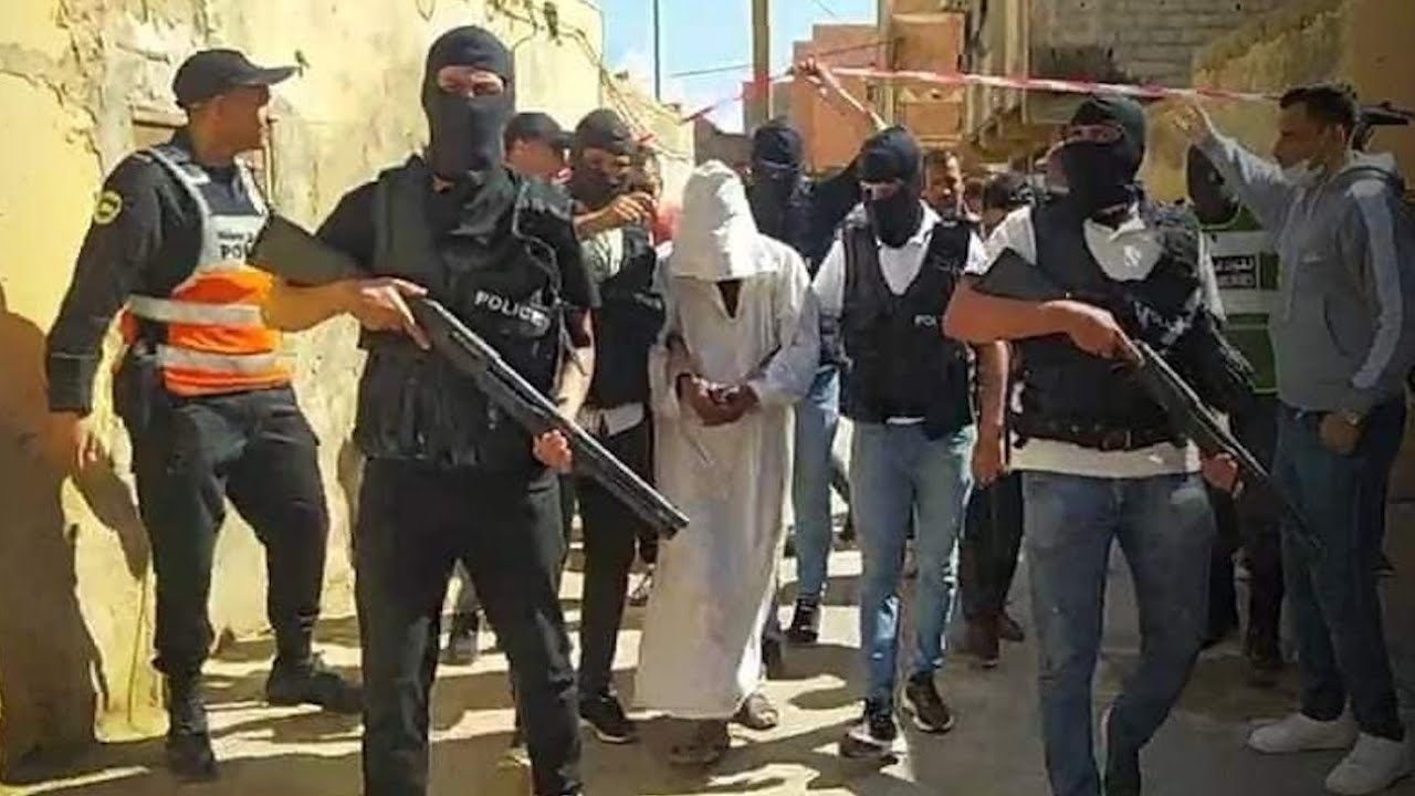 دركية بالقرطاس لقوها مقتولا ولي قتلها كاشي تصدم فيه تحري قصص بوليس