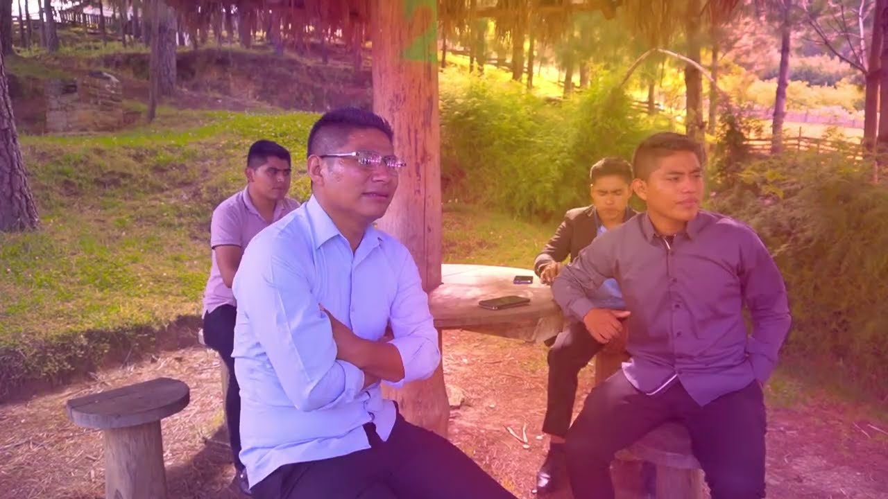 A Un poderoso Dios Servimos, David Gómez y su grupo Jesús Cambia la Historia