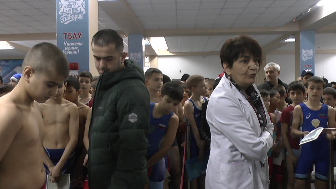 Процедура взвешивания борцов, Дедегкаевский, дети 2007 и младше.