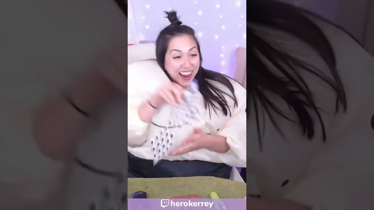 Streamer Customizes Sumo Suit on Stream
