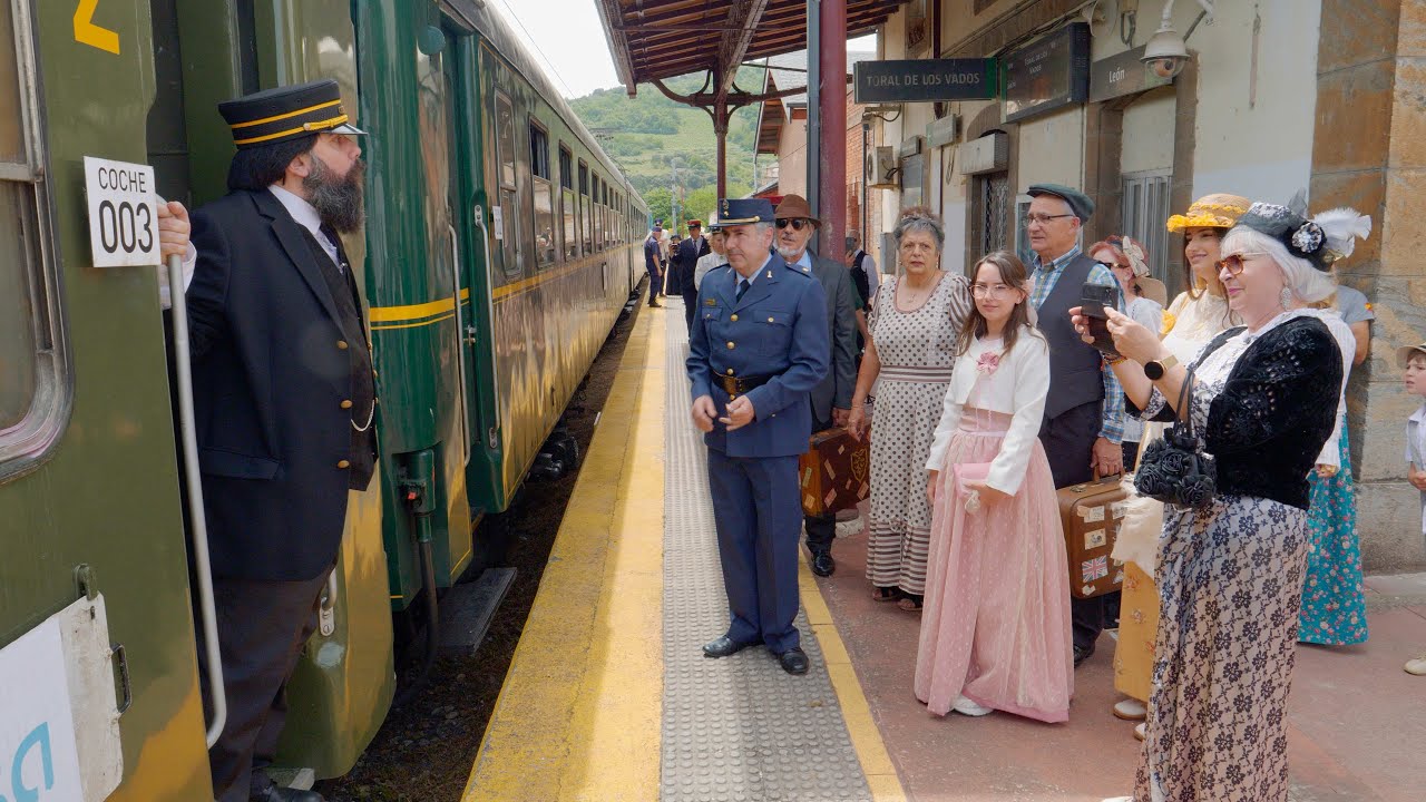 Toral de los Vados recupera el tradicional tren histórico con un viaje a Sobradelo
