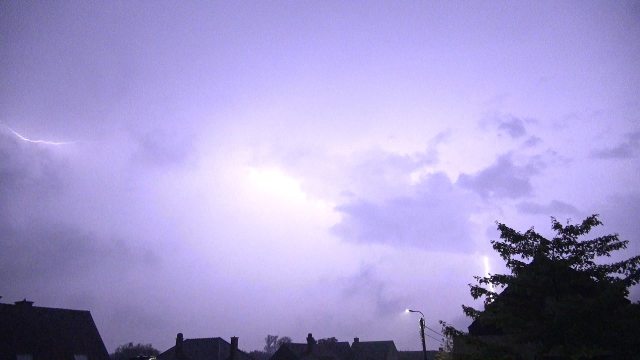 Onweer 1 augustus 2024, wateroverlast en blikseminslag dichtbij (positive CG)
