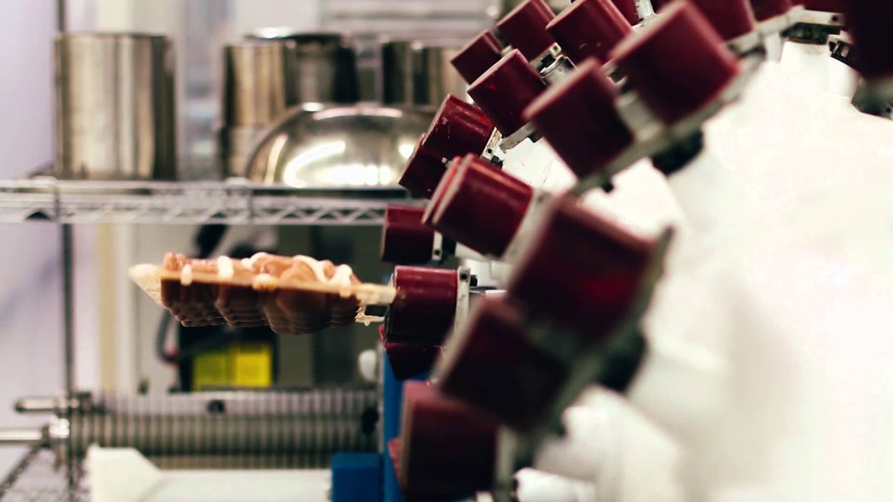 VIDEO: How Chocolate Santas are Made