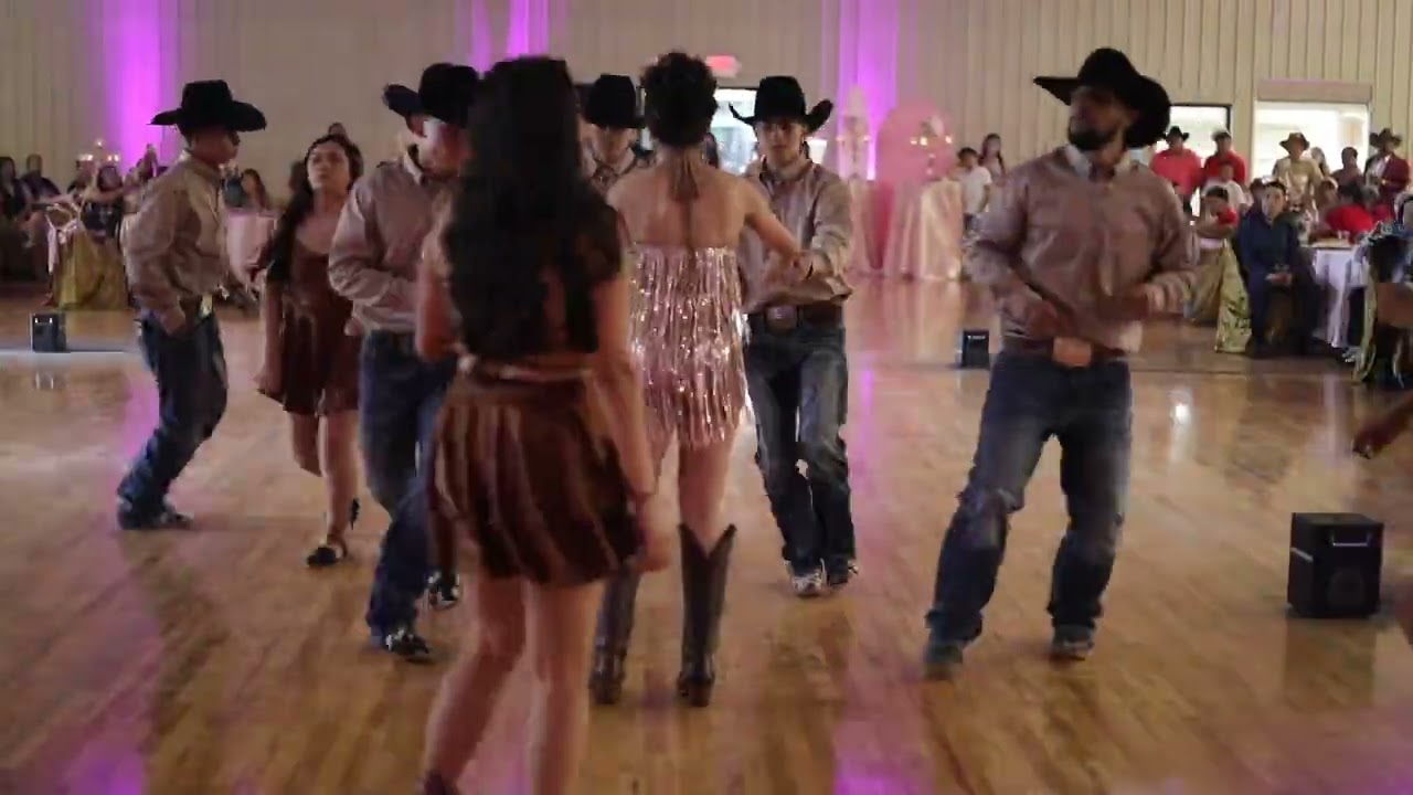 BAILE SORPRESA CINDY FLORES#misquinces