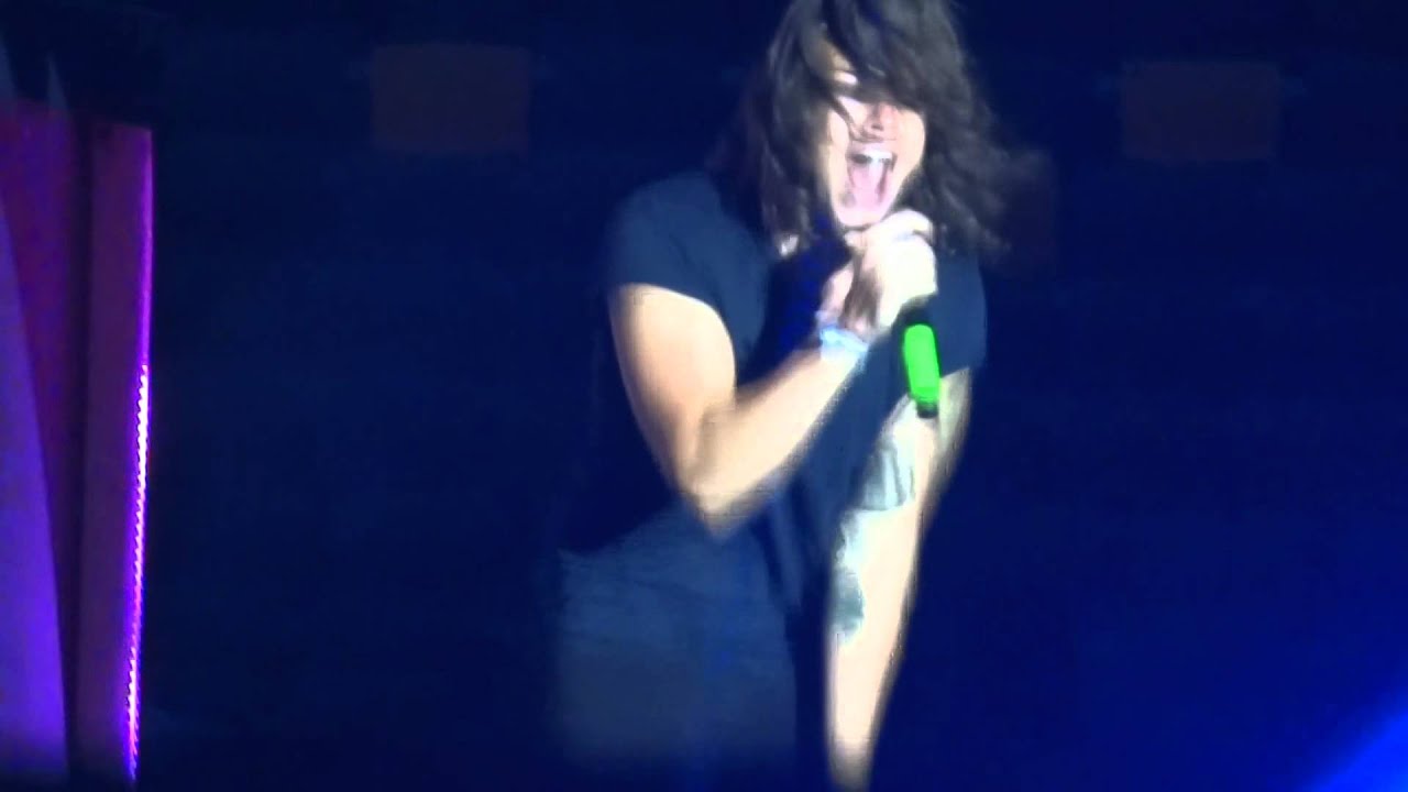 One Direction - No Control live in Edmonton