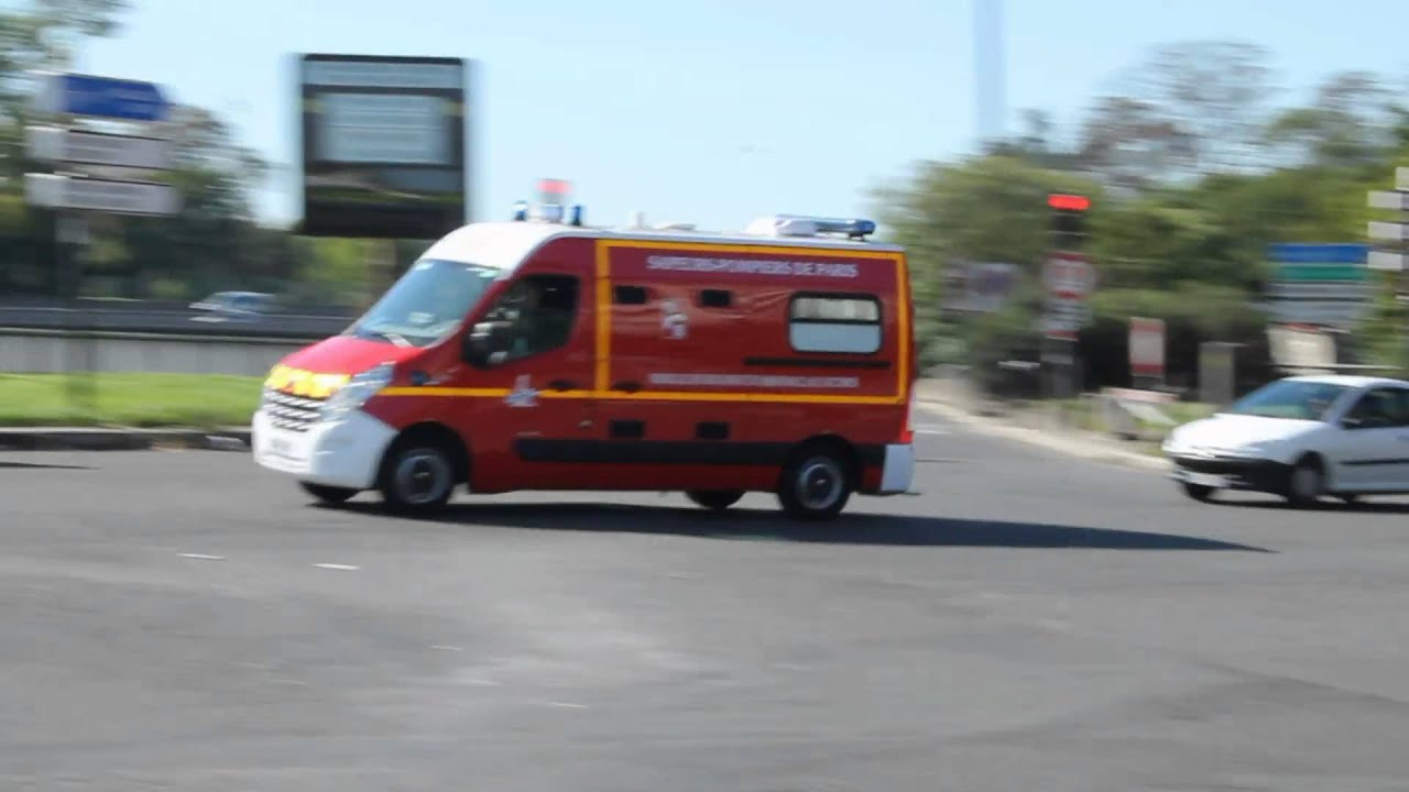 Hulpdienst passeert_Parijs_20150928
