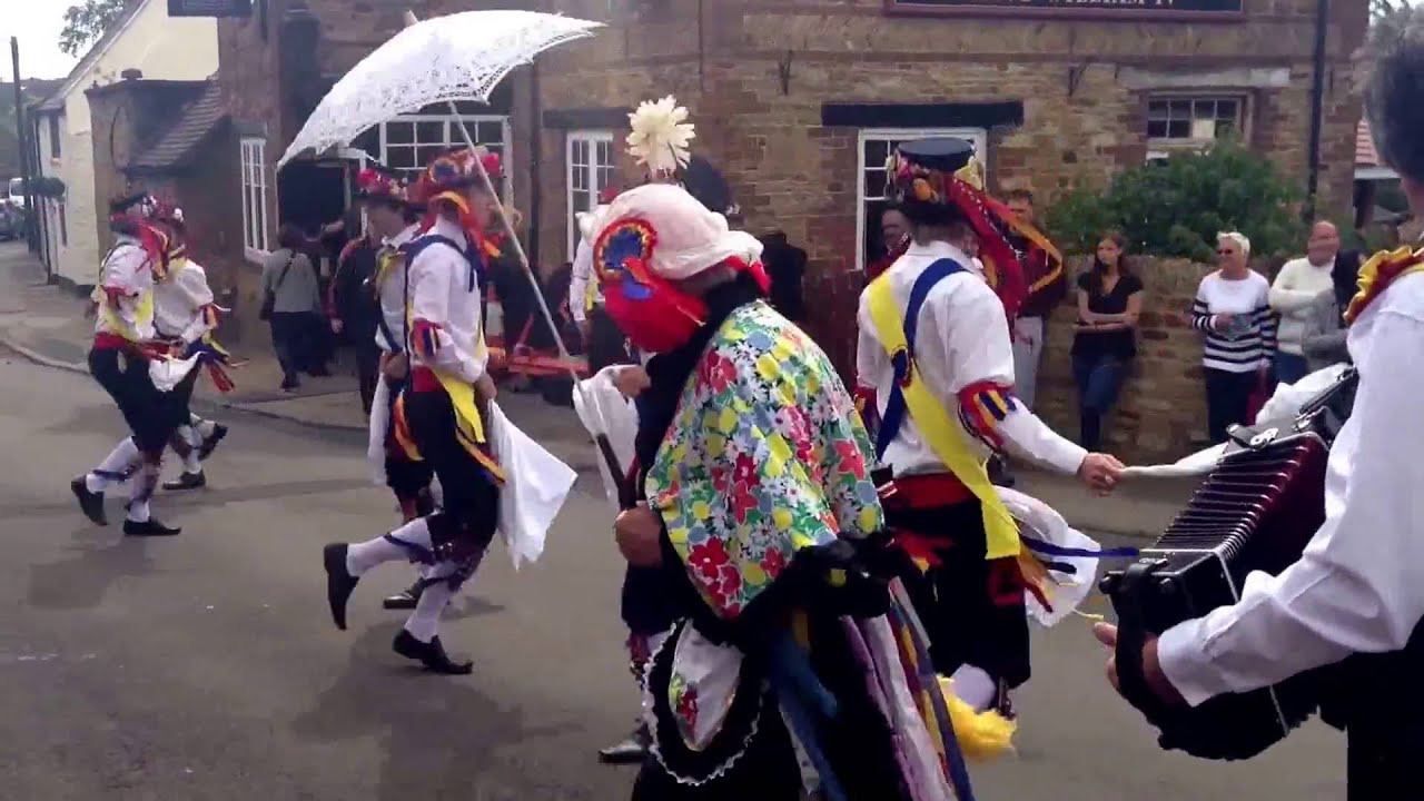 Highland Mary (Bampton) - Moulton Morris Men, 2013-06-22