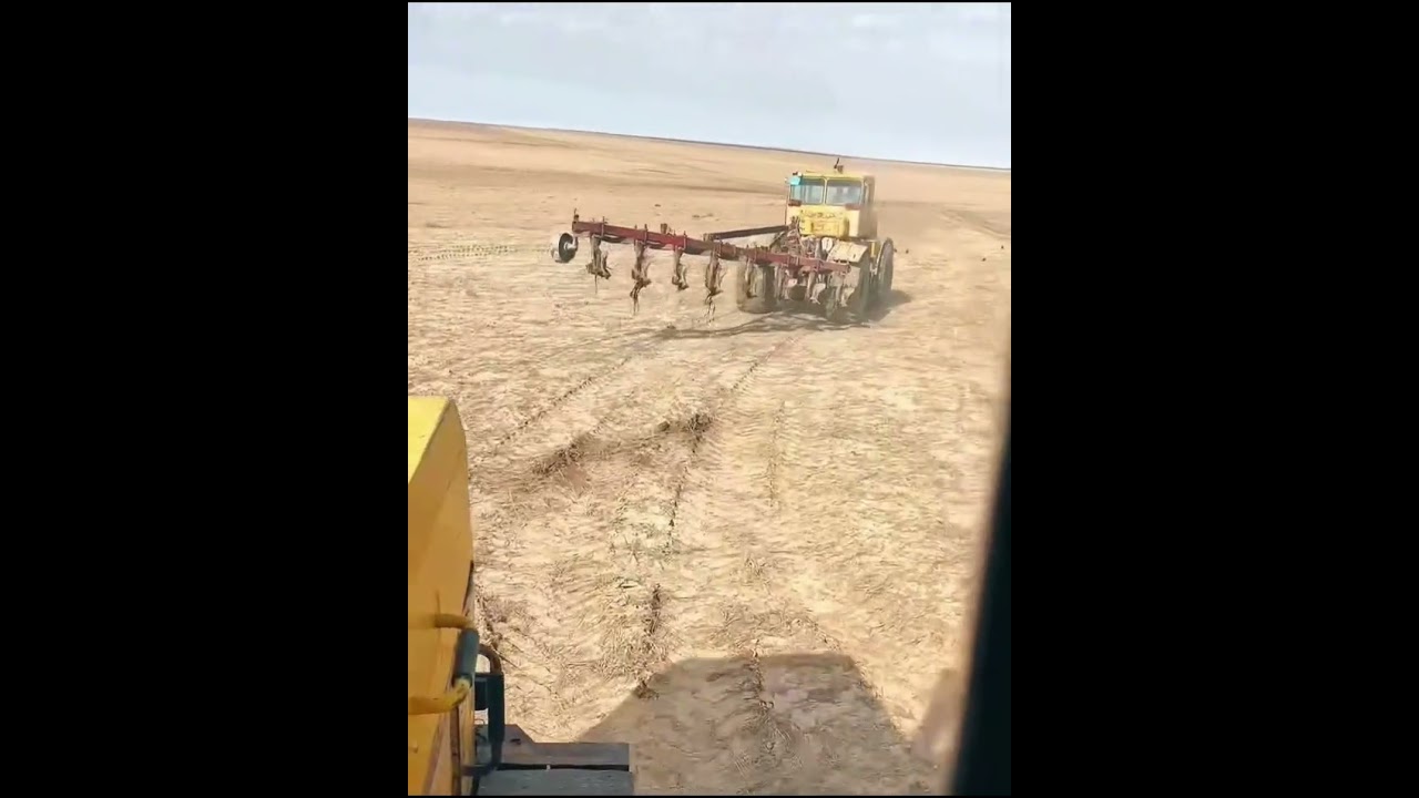 Tractoare Sovietice Inca In Exploatare